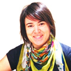 Web designer & developer. 
Co-founder of Asoma Proyectos Digitales S.L. 
Knit addicted!