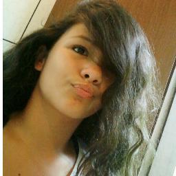 richelly,11  anos,gosto dos meus amigos, brigadeiro batata-frita,cinema,play city ,shopping,