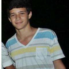 Não me importo que me olhei dos pés a cabeça, porque ninguém faz a minha cabeça e nem chegam aos meus pés.
