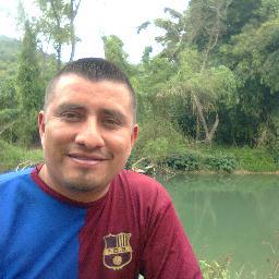 Soy de S.L.P y me gusta cantar, en deportes el beisbol y futbol