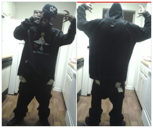 Im eatin with those I starve with$$$ ova bitches R.i.p magic $tackz lil b88 big kenny l8ve to all my fallen h8mies