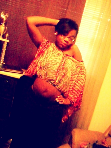 PrettyGirl1_ent's profile picture. #TeamPrettyGirL of course ; follow mee & i'll follow youu bacck . Butt , follow my lihl cousin @Adejea_Dawkins