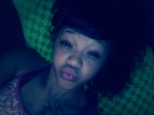 Soooo Reaching For My Goals,, Not Gone Stop t'll i Reachem !!
but Follow Thiss
Chicck3