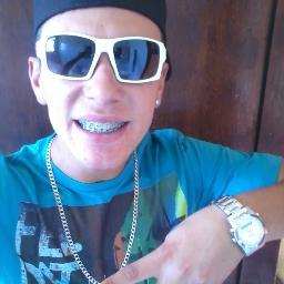 Richard Bastos,Aquarianoo,18 Anos,Gremistaa ;8
http://t.co/khsapnO34E