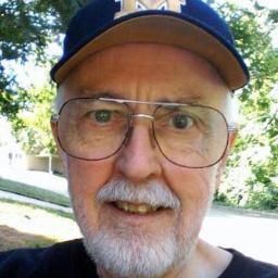 Retired lawyer/CLE provider; enjoys keeping up with old friends and making new ones. News/tech junkie.
