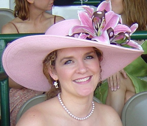 CurlyMel427's profile picture. Wife. Mom of 2 curly girls. Ad gal. Hippie chef. Chicago Cubs fan. UofL fan. Coffee lover. Composition notebook connoisseur. Wannabe francophile. Scarf wearer.