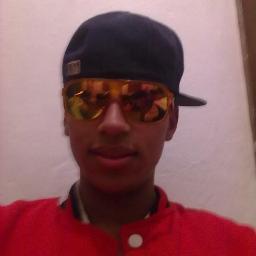 Eu sempre fui assim mesmo, firmeza total e pureza no coração, Eu sempre fui assim mesmo, parceiro fiel que não deixa na mão, é o meu jeito de ser é esse