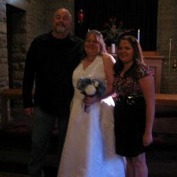 I GOT MARRIED ON 10-31-2012 TO THE GREATEST GUY WOURLD.  HE TAKE CARE OF MY DAUGHTER.