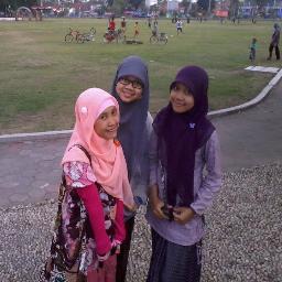 bunglonnnn's profile picture. bulet itu donat..
donat itu manis..
manis itu aku..
hehehehe :D