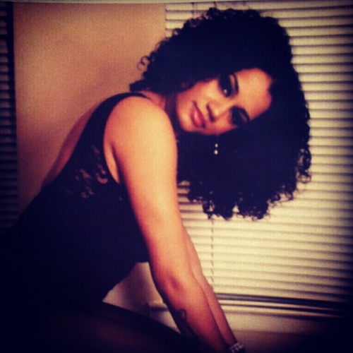 6feet tall. Black and Italian. I walk in these shoes YOU don't .. Pretty and Paid