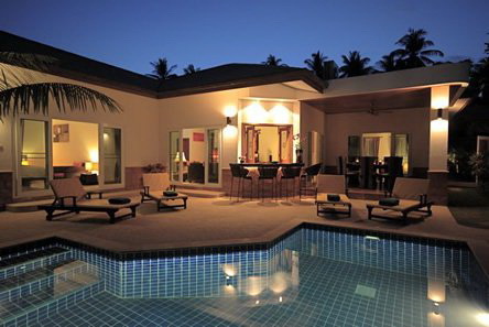 Tamarind Villas are situated between Rawai and Chalong on the very southern tip of Phuket. The resort consists of 29 beautifully decorated pool villas.