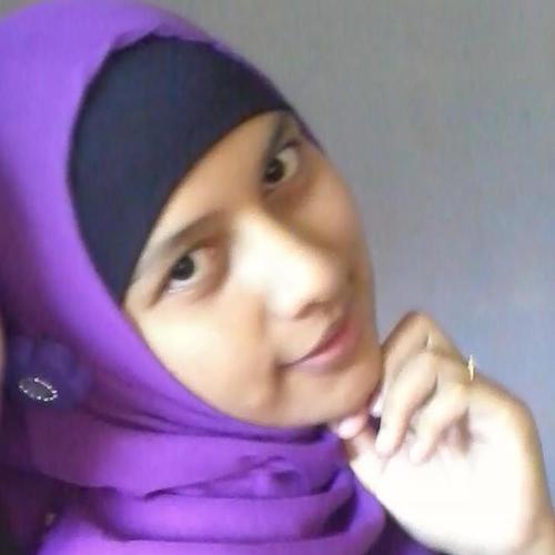 aku adalah aku,bukaan dia,,bukan kamu,,tapi inilah aku,,,manusia yang penuh kekurangan dan selalu bersyukur.