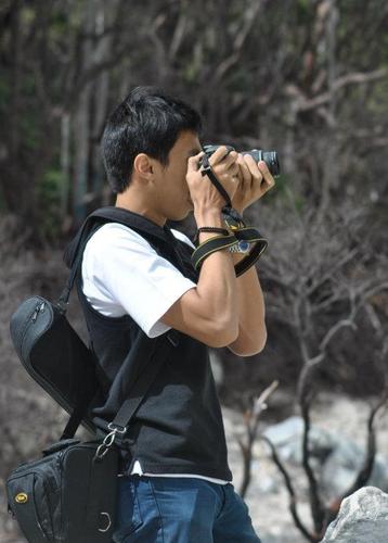 indra24's profile picture. a natural born loner | simple person..nothing more nothing less | photographer in learning | #FreePalestine 🇵🇸