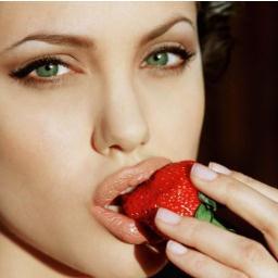 Hi all its Marioma ;;$ I love every thing beautiful specially the strawberry ♥.♥ Follow me & I'll follow you back automatically ♥ Kik: Meme_alsh