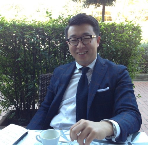 Stay Humble. 
Entrepreneur. Fashion Business. 
Korea. Italy.