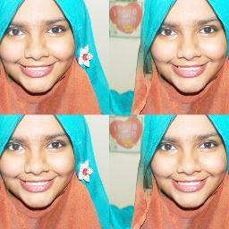 21. Extraordinary. Live life to the fullest. Love to talk. My dream is to meet the man on my header ♥