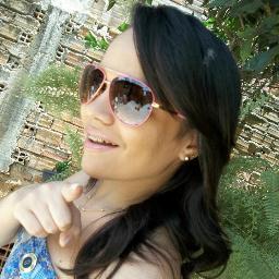 *Evangélica, levita, sincera, romântica... Um LINDO rosto de MENINA, com as mais completas ATITUDES de uma MULHER!!! *Frankiciara* Prazer, essa sou EU!!!