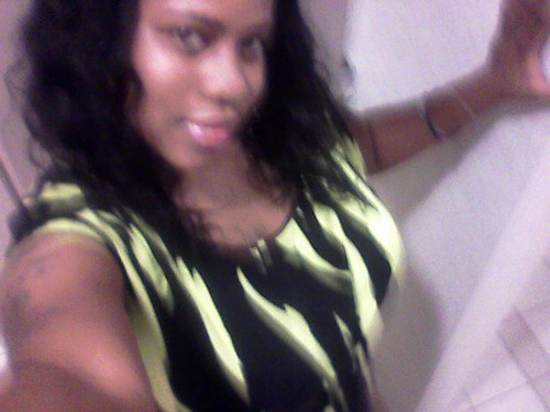 PrettyNikaBrown's profile picture. 