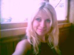 dyrekatafih's profile picture. So I was getting into my car, and this bloke says to me Can you