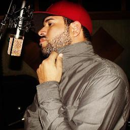BAIXEM ALGUMAS DAS NOSSAS MUSICAS https://t.co/XupDcEgZ http://t.co/okLRTn8Y  DESISTA DE DESISTIR(W.W)