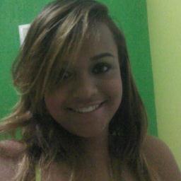 Ninguém tem o direito de me julgar a não ser eu mesmo. Eu me pertenço e de mim faço o que bem entender.