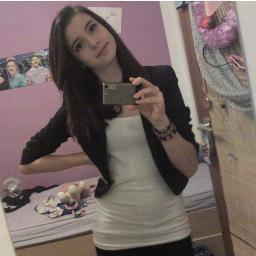 Hi im a directioner but i like justin bieber and the janoskians too:)if you follow me thank you:)love youu xx and if i don't follow you sorry i have follow limt