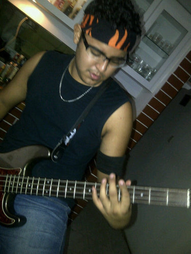 DanielCF89's profile picture. estudiante, bajista de la banda iron rage . Instagram danielcf89