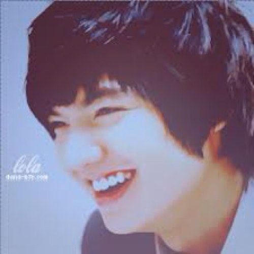 202Al3nood's profile picture. 