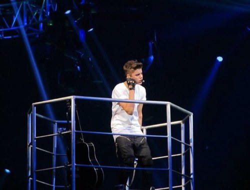 The gorgeous, crazy, generous, sexy boy from Canada yeah @justinbieber, he's my idol. I love him so much. 11-20-2012 saw Justin live in Pittsburgh :)