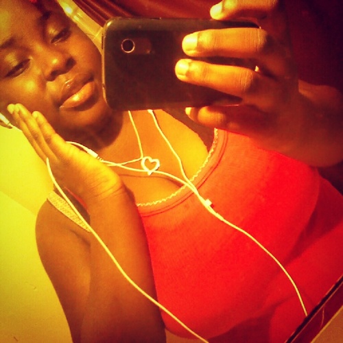 Name Taqueera La'Shae Cooper Don't Judge me if you don't no me BITCH (: