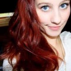 Verrückt nach Büchern&Schauspielern! Also ganz typisch Mädchen :) angelic power ૪ and may the odds be ever in your favor!