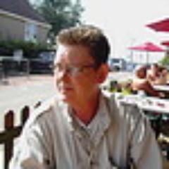 Hallo Ik ben Nicole en ik woon in zeeland en het dorpje waar ik woon heet Kloetinge.
Daar ben ik 50 jaar geleden ook geboren.