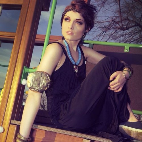 Keep your hands free and your essentials handy with Pocketz Armbags http://t.co/0doymsmF