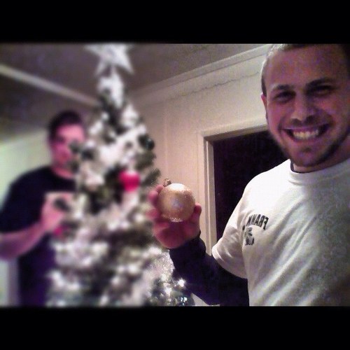 frostedtits's profile picture. life is a party that always ends in a blackout.