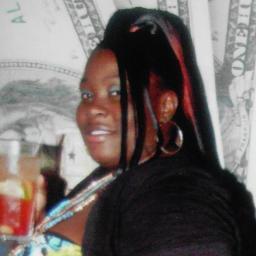 NAME: DANIELL E WILLIAMS
AGE:21
I GOT A SON NAME DERIEN I LOVE HIM TO DEATH #LOVEMYSON #TEAMDARKSKIN #TEAMFUCKHATERS #TEAMCAPRICON #INLOVE