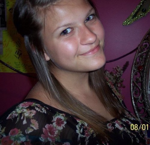 Being happy doesnt mean everything is perfect, it means youve decided to see beyond the imperfections :) 

LIVE. LAUGH. LOVE
