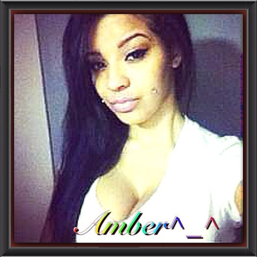 Zee name is amber ... #Freaky #Single if u like what u see hit me up ;)