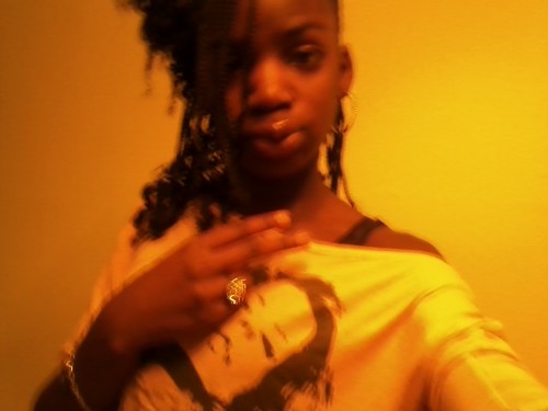 Lalala I be chillen w| my Main Squeeze @LakeniaNioami follow her .#Team dark skin woop-woop . . . & FREE my Brother , Follow me I follow backk !
