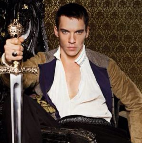 valentinerunes's profile picture. 