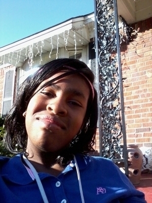 liltravelle12's profile picture. 