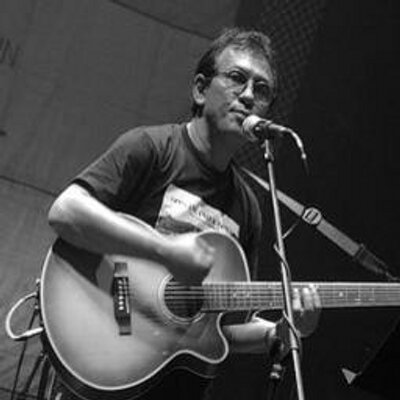 Lirik Lagu Aku Papua Franky Sahilatua - Arsia Lirik