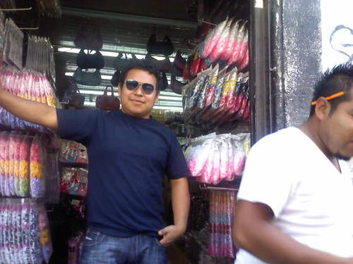 stopcito12's profile picture. Te regalaría mi corazón, pero te lo
robaste desde la primera vez que te
vi.