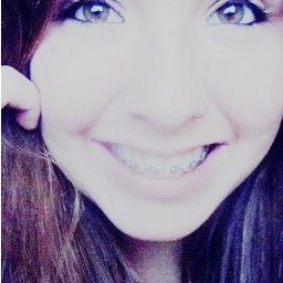 _Keylab's profile picture. Me disseram que quem sonha alto o tombo é grande. Só que se esqueceram de me perguntar se eu tenho medo de cair ..