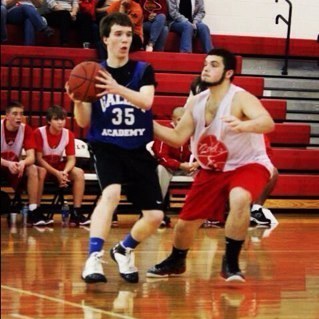 SGHS.Sophmore I'm in a relationship with @BryleeHarder! I play Baseball, Basketball and Football. Follow me!