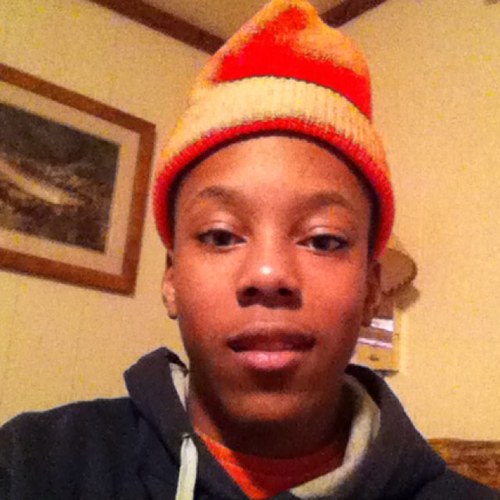 Anthony R. Seaton Ig;@ImWhoYou_WannaBe 
Follow time i follow back
 5.22.98 
Class of 16
Hmu 
TeamiPhone 
TeamLazy 
TeamPrettyEyes