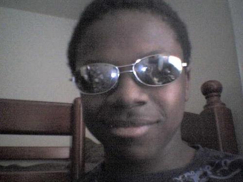 My name Marvin tooflyy. I hav lot of swagg all day;) snapback, drake, yolo, an the jordan sneaker. all day boi