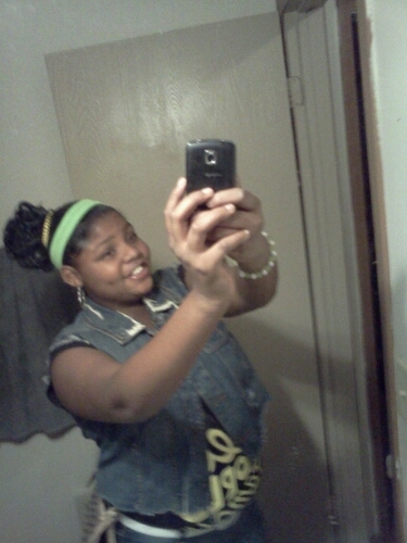 - beatiful|14|pices|kik: call_me_biggcheeze