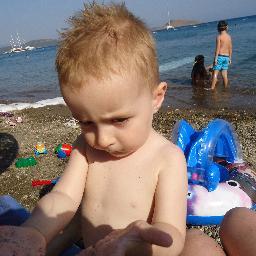 atayagizy's profile picture. 