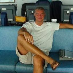 dinstertime's profile picture. Offshore Wind lover.