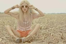 Deze tweets gaan over mode (voor meisjes) | RT als je het mooi vindt of wilt hebben | tags: #MM | klik op de follow knop ! | sinds: 27-11-'12